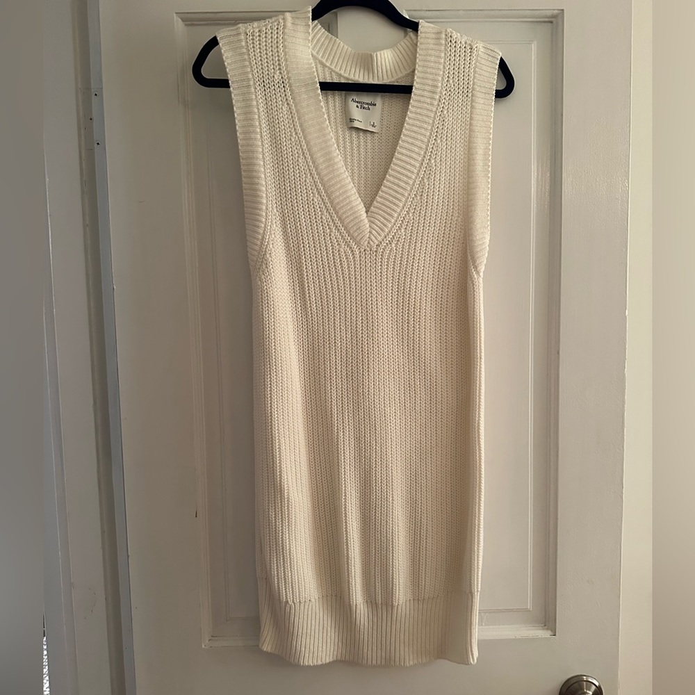 ABERCROMBIE & FITCH Sleeveless Stretch Knit Sweater Dress Size Small Ivory/white